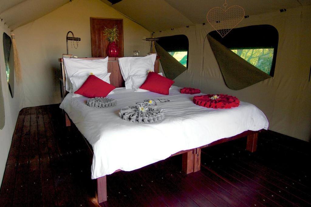 Nkasa Lupala Tented Lodge Sangwali Exterior photo